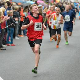 w900_20160520_altstadtlauf_REN0193