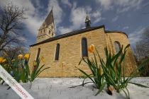 Kirche von Langeneicke nach Ã¶sterlichem Neuschnee