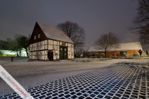 Neuschnee am Heimathaus